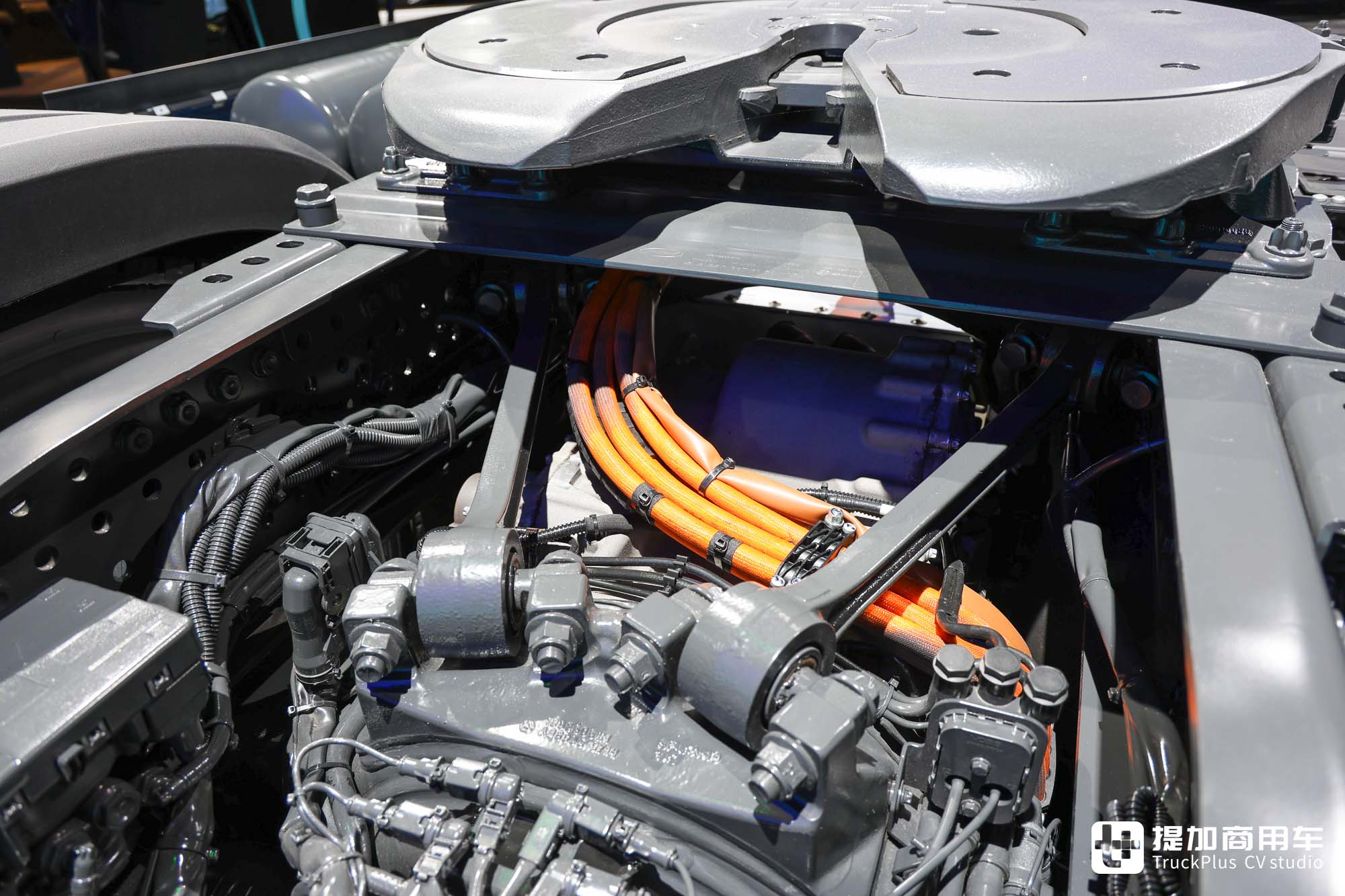 2024IAA:先锋技术引领电动重卡未来,奔驰eActros 600实拍,再带您看看它为什么那么强 - 第21张 - 提加商用车网 2024IAA:先锋技术引领电动重卡未来,奔驰eActros 600实拍,再带您看看它为什么那么强 - 第21张