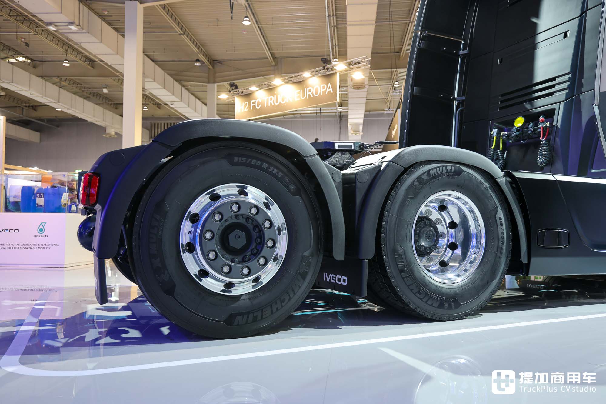 2024IAA:氢内燃机结合增程混动技术?深入解读依维柯氢内燃重卡展品 - 第28张 - 提加商用车网 2024IAA:氢内燃机结合增程混动技术?深入解读依维柯氢内燃重卡展品 - 第28张