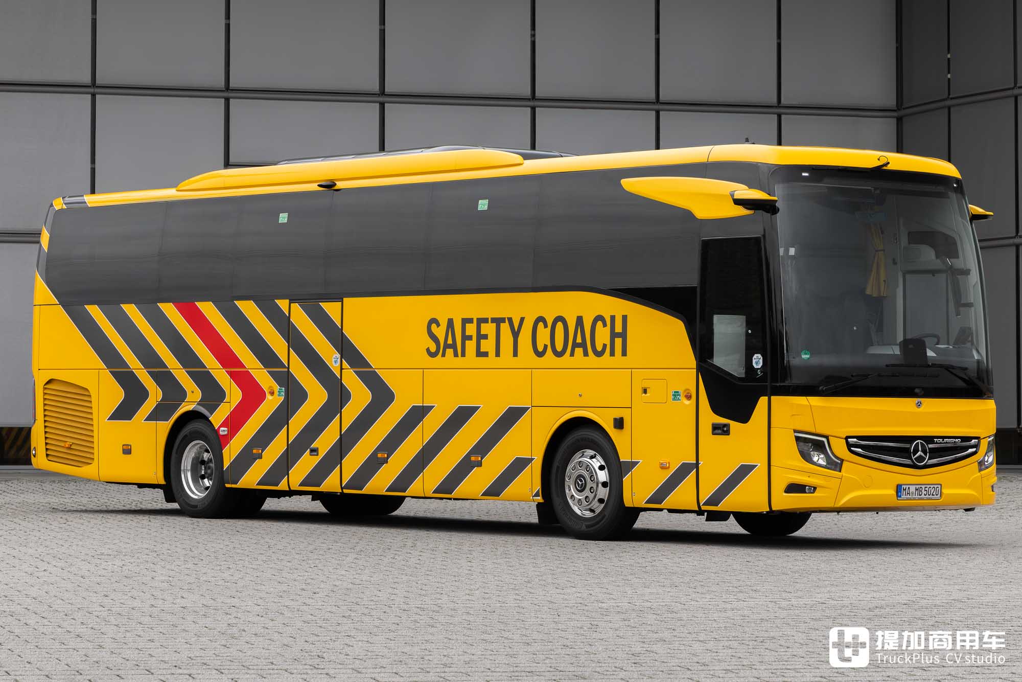 15项安全系统加持,奔驰Tourismo Safety Coach安全豪华巴士来袭 - 第3张 - 提加商用车网 15项安全系统加持,奔驰Tourismo Safety Coach安全豪华巴士来袭 - 第3张
