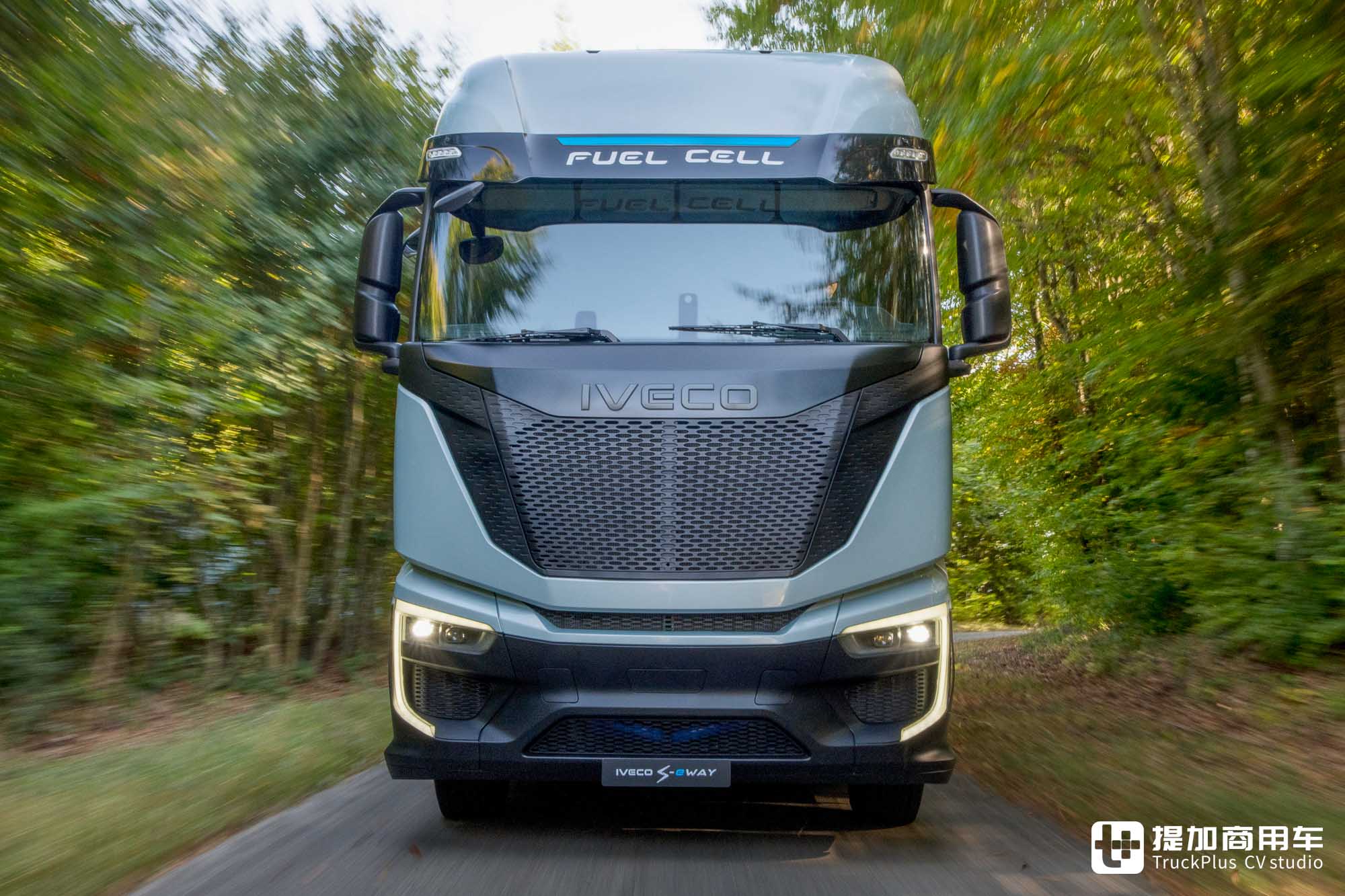 2024IAA:氢内燃机结合增程混动技术?深入解读依维柯氢内燃重卡展品 - 第35张 - 提加商用车网 2024IAA:氢内燃机结合增程混动技术?深入解读依维柯氢内燃重卡展品 - 第35张