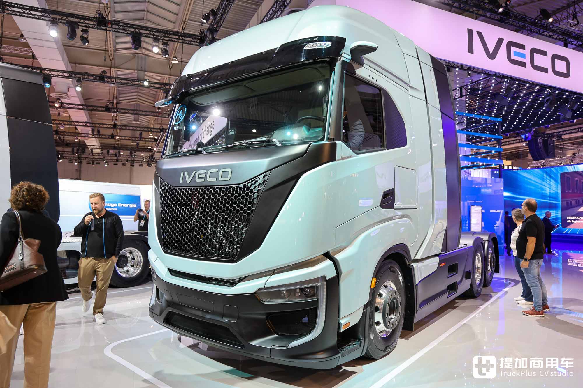 2024IAA:氢内燃机结合增程混动技术?深入解读依维柯氢内燃重卡展品 - 第4张 - 提加商用车网 2024IAA:氢内燃机结合增程混动技术?深入解读依维柯氢内燃重卡展品 - 第4张