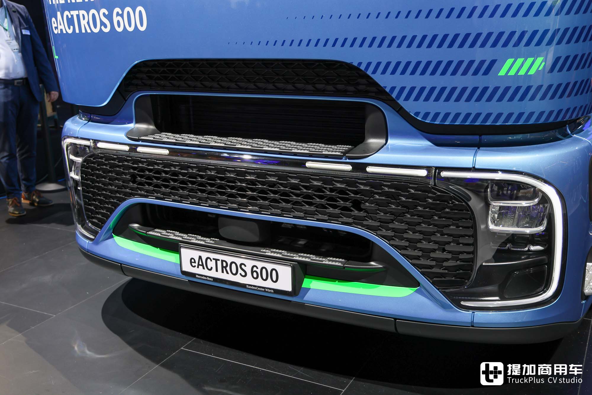 2024IAA:先锋技术引领电动重卡未来,奔驰eActros 600实拍,再带您看看它为什么那么强 - 第7张 - 提加商用车网 2024IAA:先锋技术引领电动重卡未来,奔驰eActros 600实拍,再带您看看它为什么那么强 - 第7张