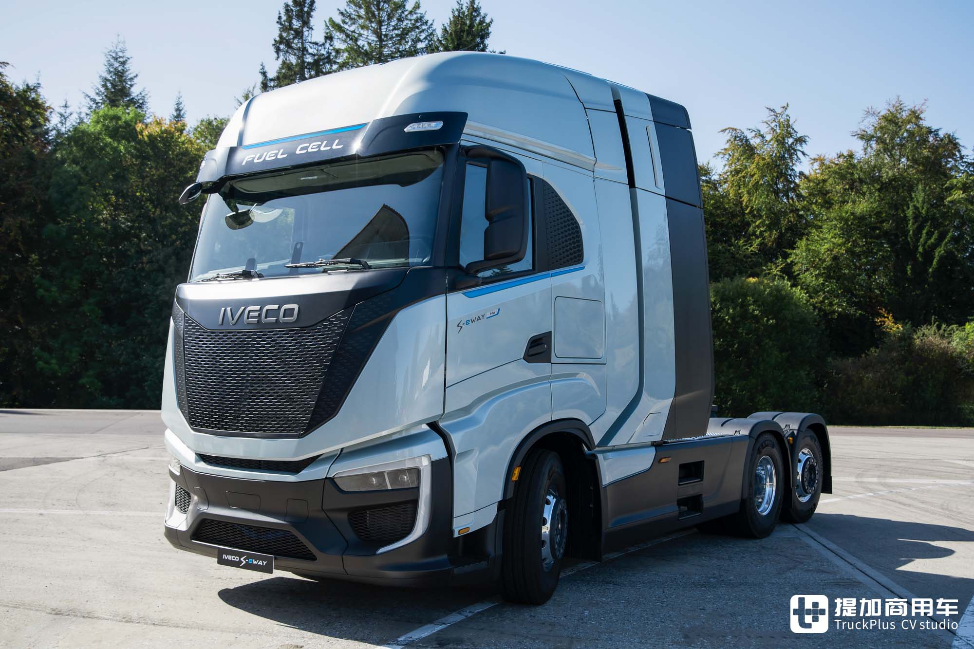 2024IAA:氢内燃机结合增程混动技术?深入解读依维柯氢内燃重卡展品 - 第6张 - 提加商用车网 2024IAA:氢内燃机结合增程混动技术?深入解读依维柯氢内燃重卡展品 - 第6张