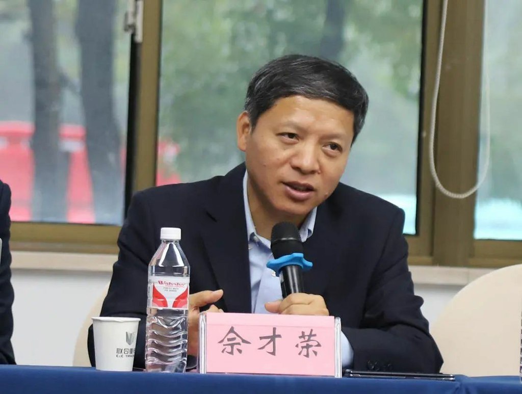 把联合重卡做优做强是奇瑞集团坚定不移的战略方针—联合重卡战略经销商会议取得圆满成功 - 第2张 - 提加商用车网 把联合重卡做优做强是奇瑞集团坚定不移的战略方针—联合重卡战略经销商会议取得圆满成功 - 第2张