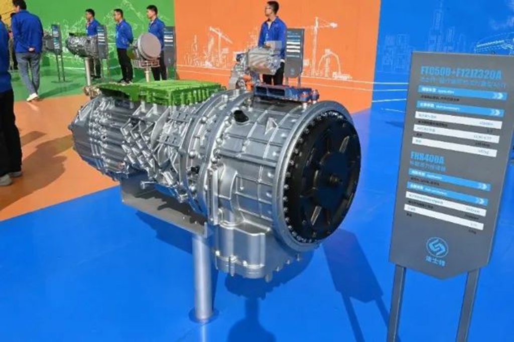 法士特第六届科技创新周启幕 集中展示八大领域33款创新产品 - 第2张 - 提加商用车网 法士特第六届科技创新周启幕 集中展示八大领域33款创新产品 - 第2张