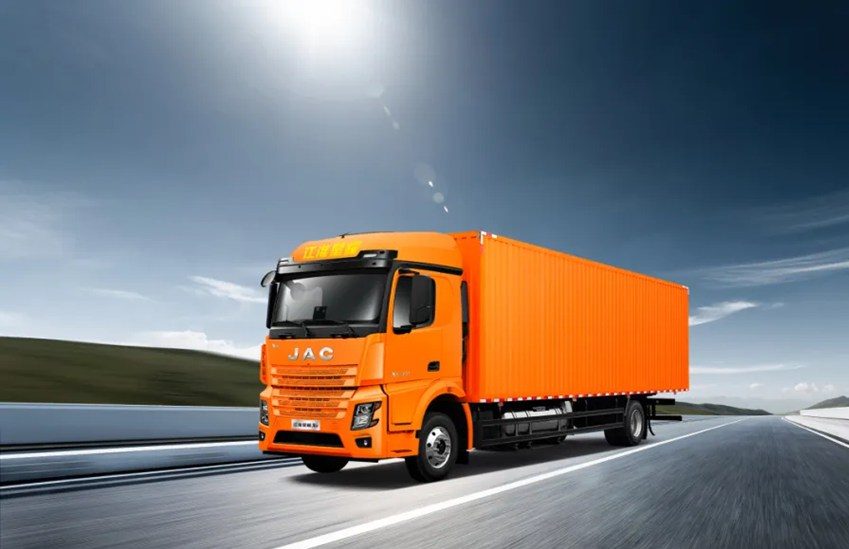 明星产品丨运价低迷心莫慌,星耀 X5 天然气载货车助你翻身创富!