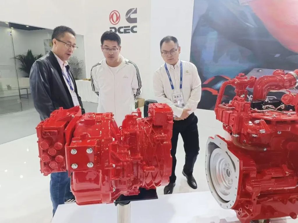 2024中国农机展开幕!东康四款非道路产品亮相农机展大展风采 - 第2张 - 提加商用车网 2024中国农机展开幕!东康四款非道路产品亮相农机展大展风采 - 第2张