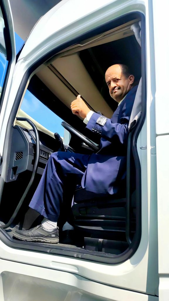 【大运新闻】风驰天下 运行世界——大运重卡再度在广交会上大放异彩 - 第3张 - 提加商用车网 【大运新闻】风驰天下 运行世界——大运重卡再度在广交会上大放异彩 - 第3张