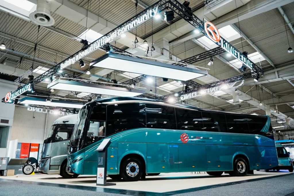 中华人民共和国成立七十五周年金龙国庆专题报道:创新提质出海,驰骋绿色赛道 - 第3张 - 提加商用车网 中华人民共和国成立七十五周年金龙国庆专题报道:创新提质出海,驰骋绿色赛道 - 第3张