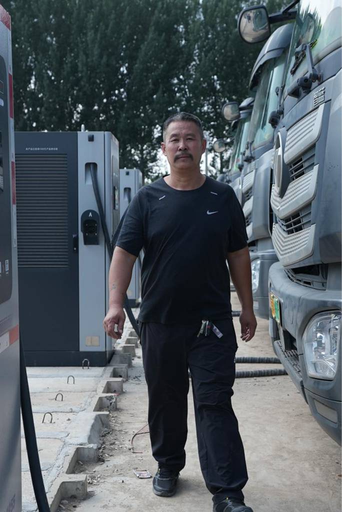 必须点赞!欧曼智蓝让闫师傅公司的水渣运输效率杠杠滴、效益满满滴 - 第3张 - 提加商用车网 必须点赞!欧曼智蓝让闫师傅公司的水渣运输效率杠杠滴、效益满满滴 - 第3张