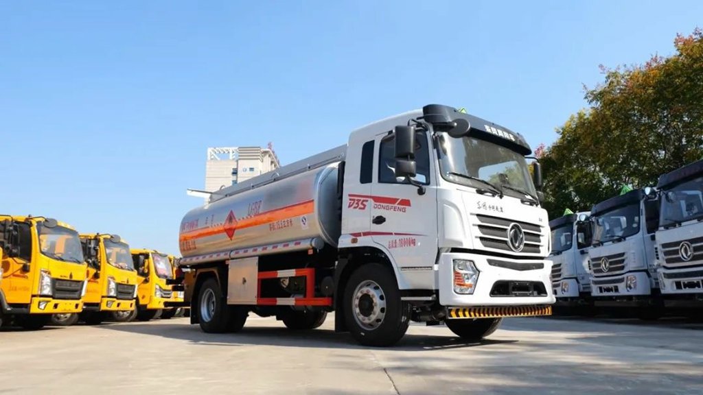 专访圣地车都总经理:选择始于品质,合作共赢未来! - 第6张 - 提加商用车网 专访圣地车都总经理:选择始于品质,合作共赢未来! - 第6张