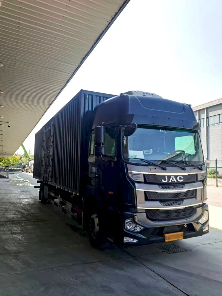 发哥驾到丨快递车主的真实声音！江淮重卡，双十一路上的得力伙伴 - 第3张