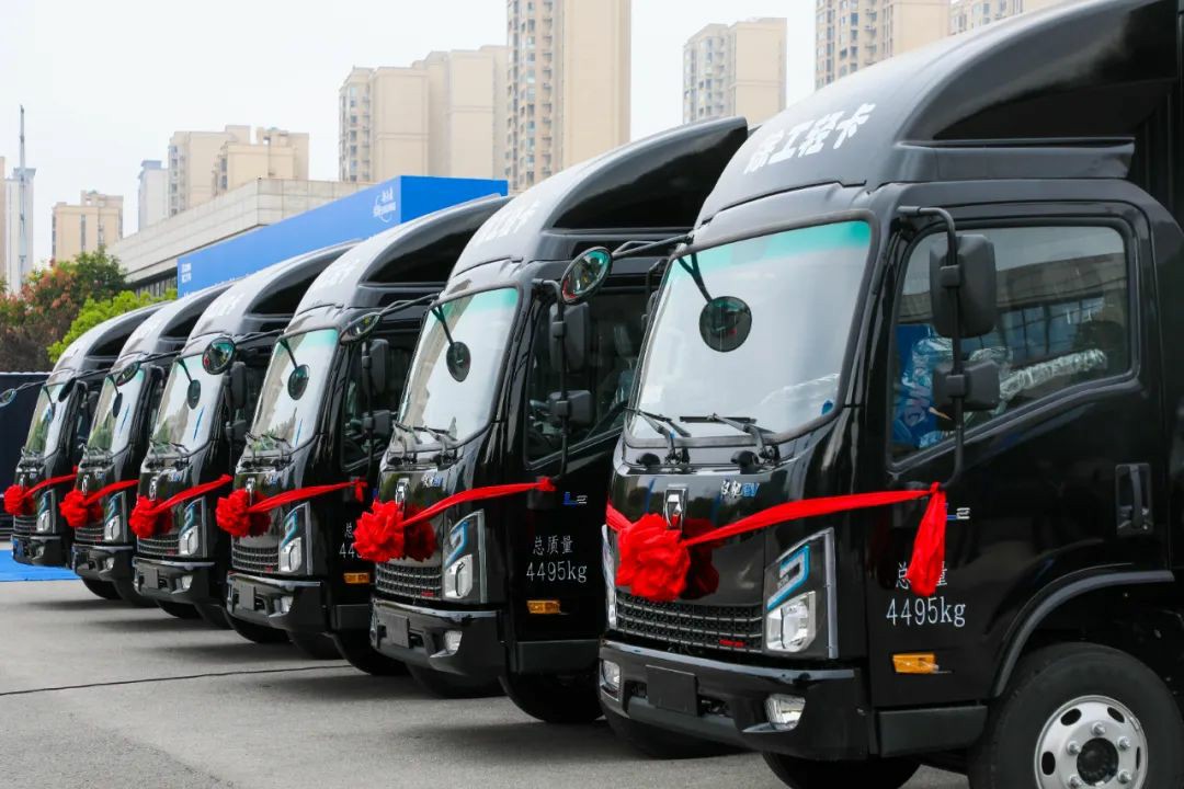 首批500台!徐工新能源轻卡交付顺丰集团 - 第1张 - 提加商用车网 首批500台!徐工新能源轻卡交付顺丰集团 - 第1张
