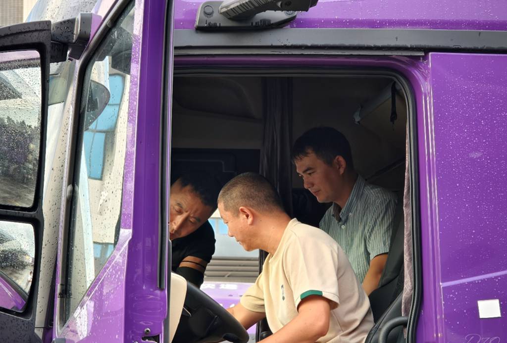 福田智能重卡抵达物流最前线 给干线物流带来不一样的震撼 - 第1张