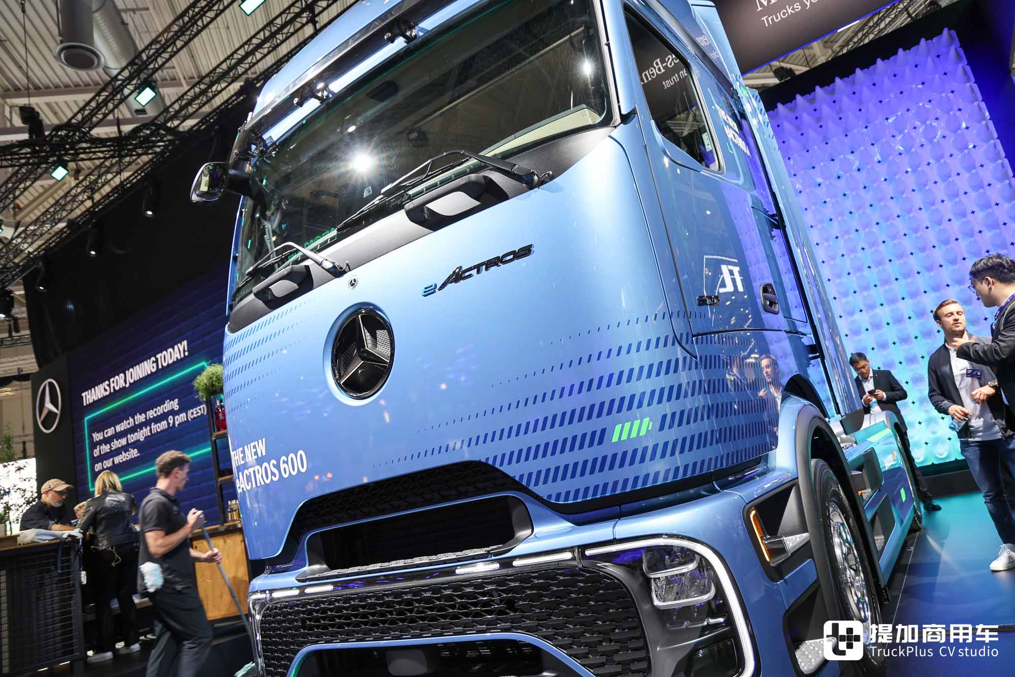 2024IAA:先锋技术引领电动重卡未来,奔驰eActros 600实拍,再带您看看它为什么那么强 - 第11张 - 提加商用车网 2024IAA:先锋技术引领电动重卡未来,奔驰eActros 600实拍,再带您看看它为什么那么强 - 第11张