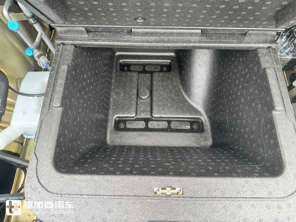 续航318km，货厢宽度1.8米，菱势最新推出的黄金小卡还有啥惊喜配置 - 第6张