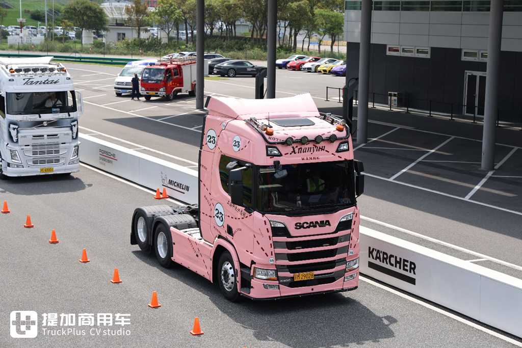 很难相信国内竟有这么多的改装卡车,STC卡车文化节逛了一圈,给了我太多惊喜了! - 第10张 - 提加商用车网 很难相信国内竟有这么多的改装卡车,STC卡车文化节逛了一圈,给了我太多惊喜了! - 第10张