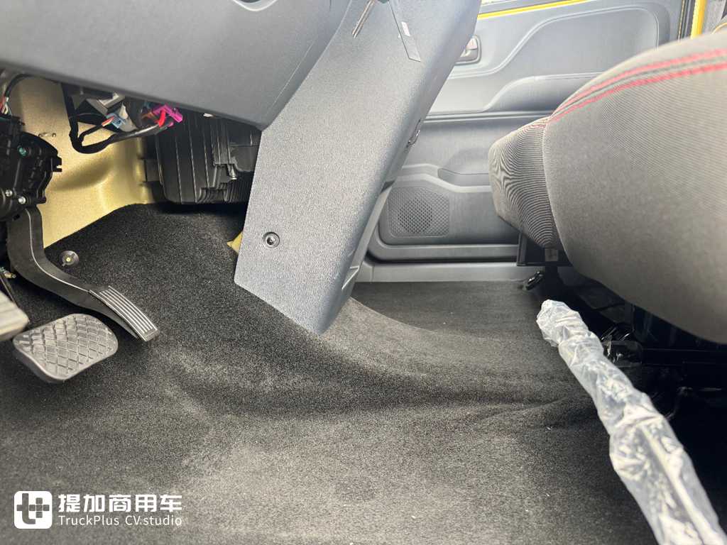 续航318km，货厢宽度1.8米，菱势最新推出的黄金小卡还有啥惊喜配置 - 第10张