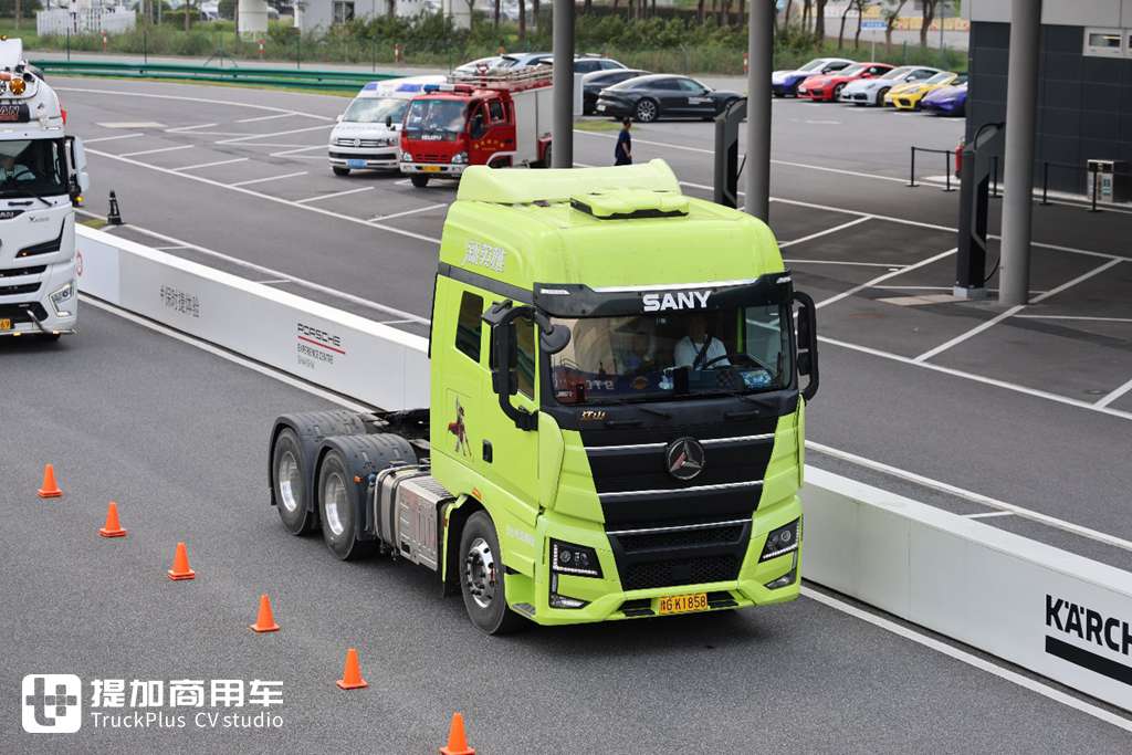 很难相信国内竟有这么多的改装卡车,STC卡车文化节逛了一圈,给了我太多惊喜了! - 第20张 - 提加商用车网 很难相信国内竟有这么多的改装卡车,STC卡车文化节逛了一圈,给了我太多惊喜了! - 第20张