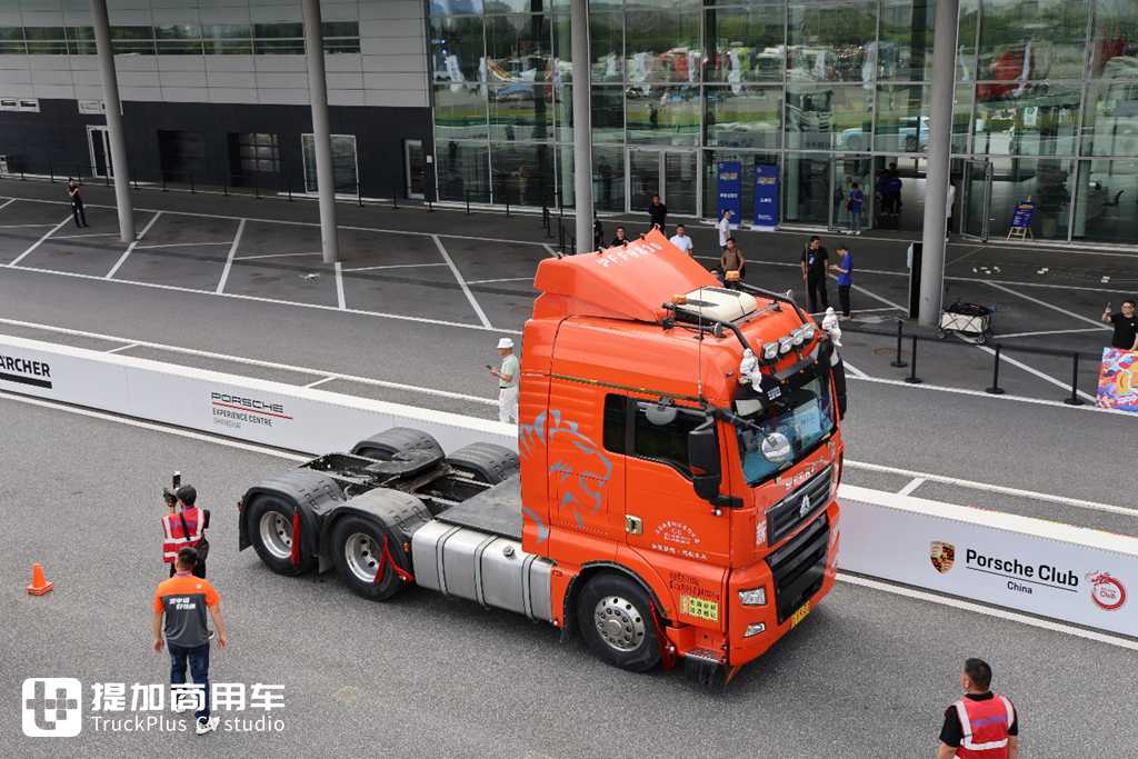 很难相信国内竟有这么多的改装卡车,STC卡车文化节逛了一圈,给了我太多惊喜了! - 第44张 - 提加商用车网 很难相信国内竟有这么多的改装卡车,STC卡车文化节逛了一圈,给了我太多惊喜了! - 第44张