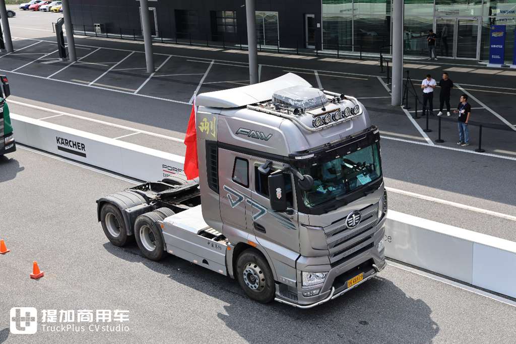 很难相信国内竟有这么多的改装卡车,STC卡车文化节逛了一圈,给了我太多惊喜了! - 第59张 - 提加商用车网 很难相信国内竟有这么多的改装卡车,STC卡车文化节逛了一圈,给了我太多惊喜了! - 第59张