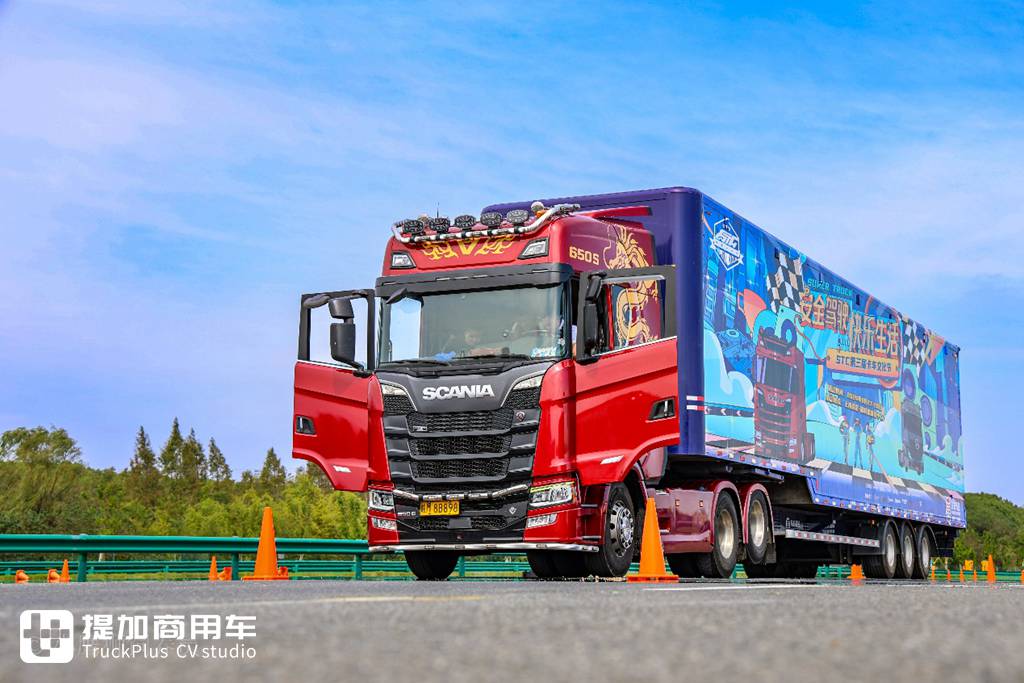 很难相信国内竟有这么多的改装卡车,STC卡车文化节逛了一圈,给了我太多惊喜了! - 第88张 - 提加商用车网 很难相信国内竟有这么多的改装卡车,STC卡车文化节逛了一圈,给了我太多惊喜了! - 第88张