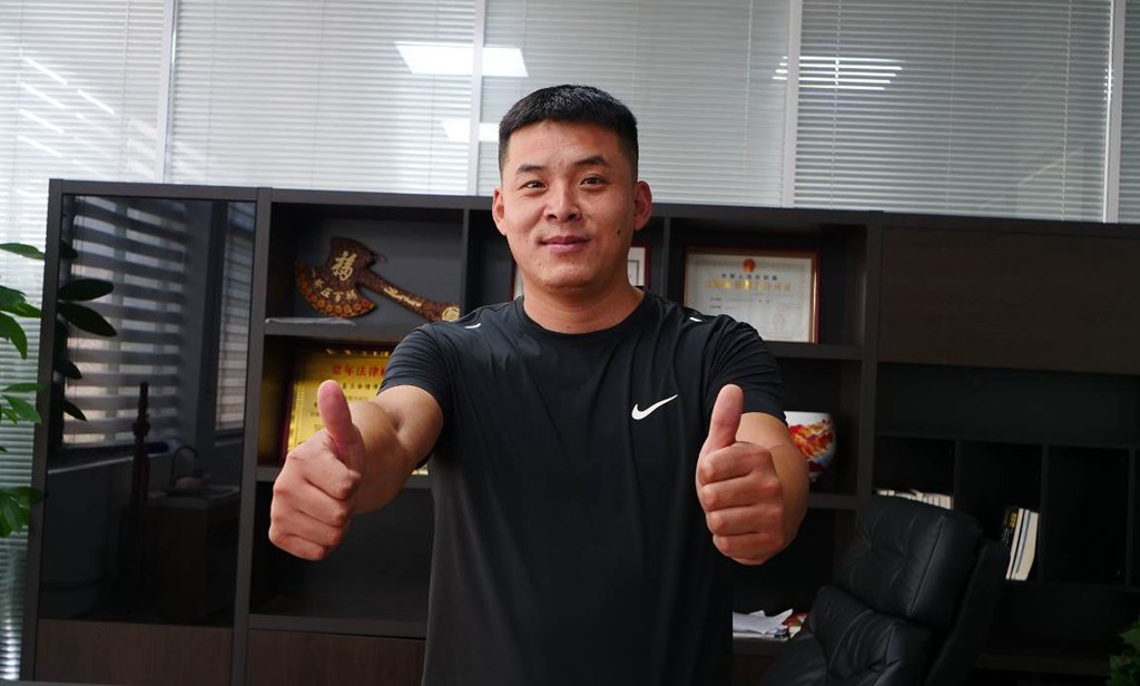 最忙线路托付奔驰卡车 用户说“好钢用在刀刃上” - 第1张 - 提加商用车网 最忙线路托付奔驰卡车 用户说“好钢用在刀刃上” - 第1张