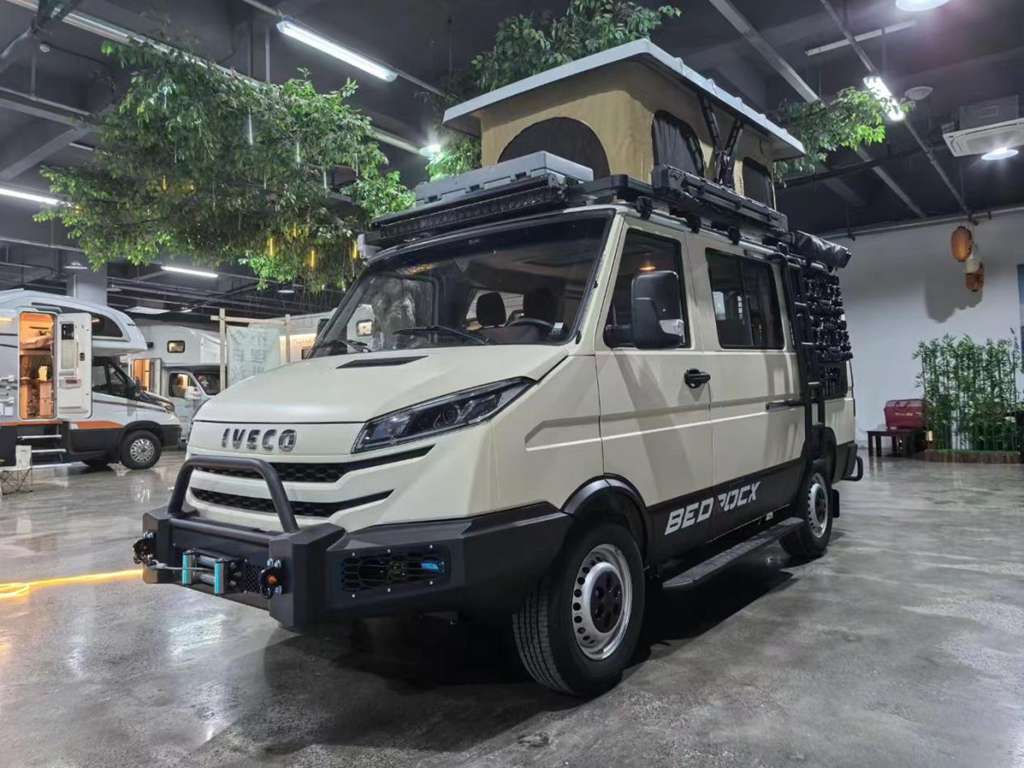 户外宿营?快来看看“移动堡垒”依维柯得意宿营车 - 第1张 - 提加商用车网 户外宿营?快来看看“移动堡垒”依维柯得意宿营车 - 第1张