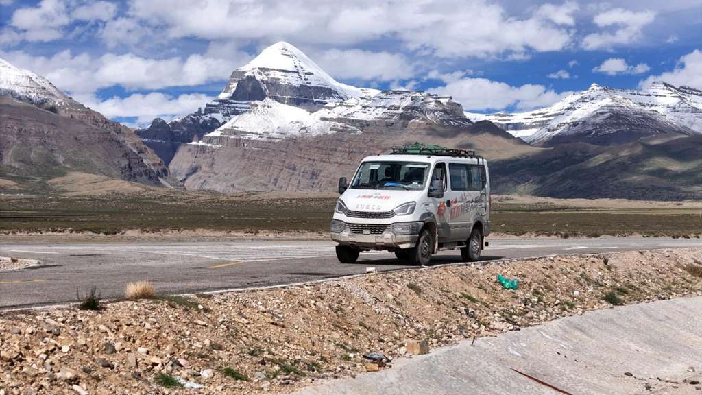 越野越行！跟着依维柯4×4一起穿越山海，奔赴热爱 - 第1张