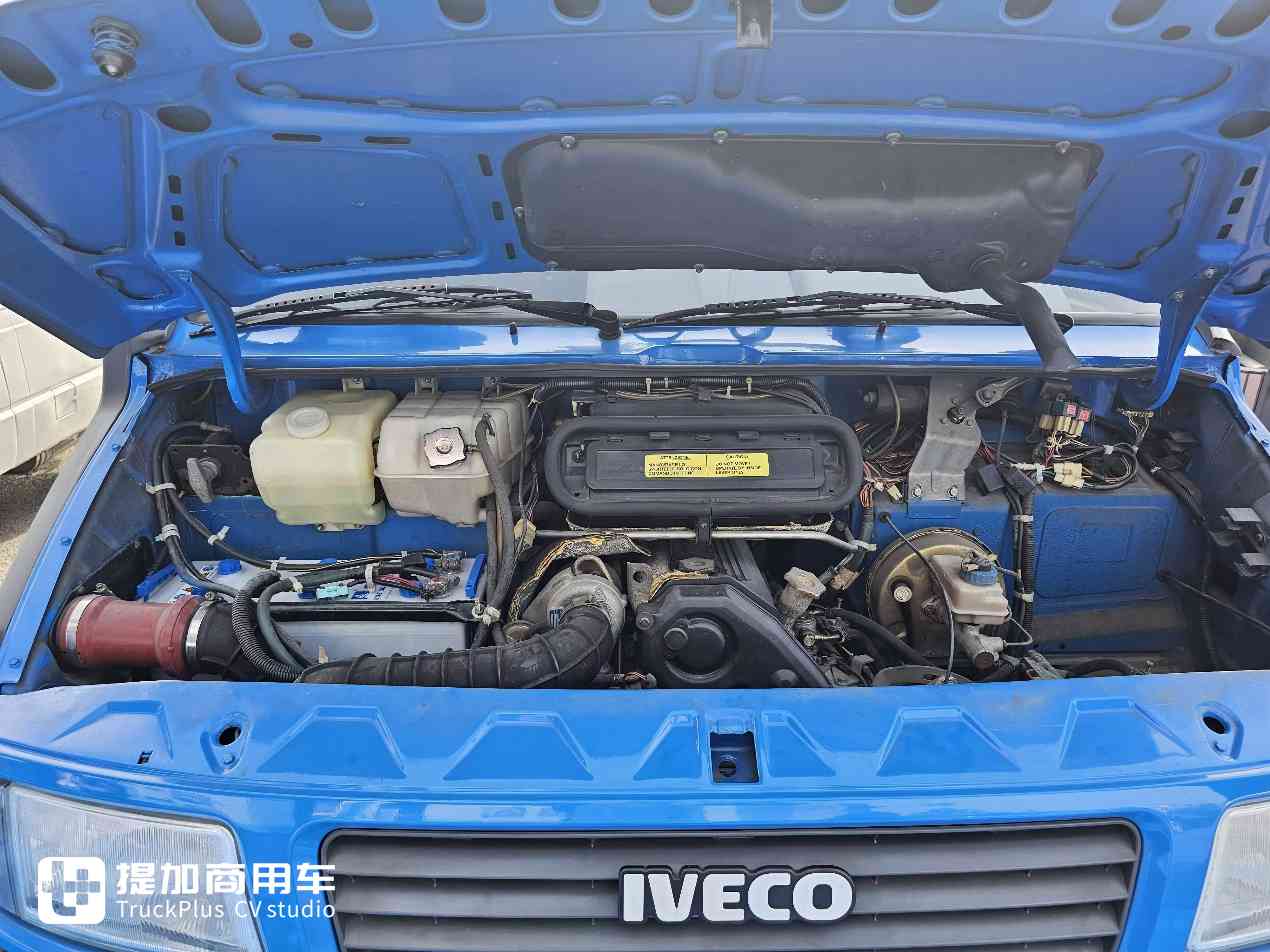 这是南京依维柯最早的轻客,全车都是进口配件,实拍依维柯得意40-10 - 第13张 - 提加商用车网 这是南京依维柯最早的轻客,全车都是进口配件,实拍依维柯得意40-10 - 第13张