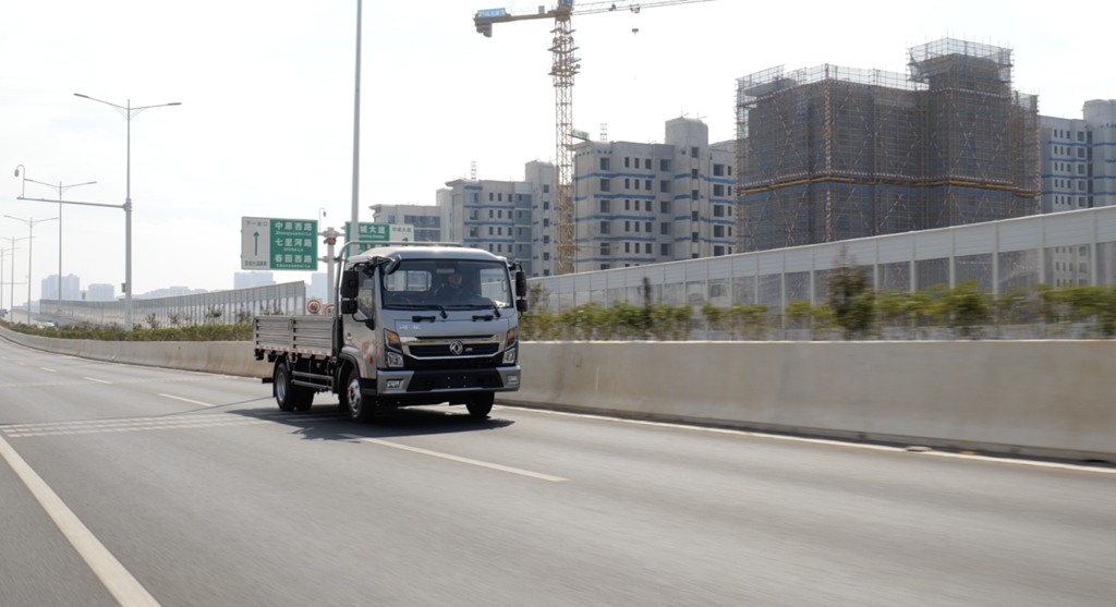 金秋飞龙起,丰收情更浓——东风多利卡飞龙闪耀上市,诚意满满 - 第2张 - 提加商用车网 金秋飞龙起,丰收情更浓——东风多利卡飞龙闪耀上市,诚意满满 - 第2张