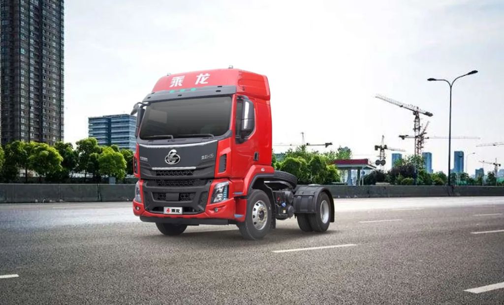 备战双十一,乘龙H5短驳快递牵引车助力卡友赚不停 - 第3张 - 提加商用车网 备战双十一,乘龙H5短驳快递牵引车助力卡友赚不停 - 第3张