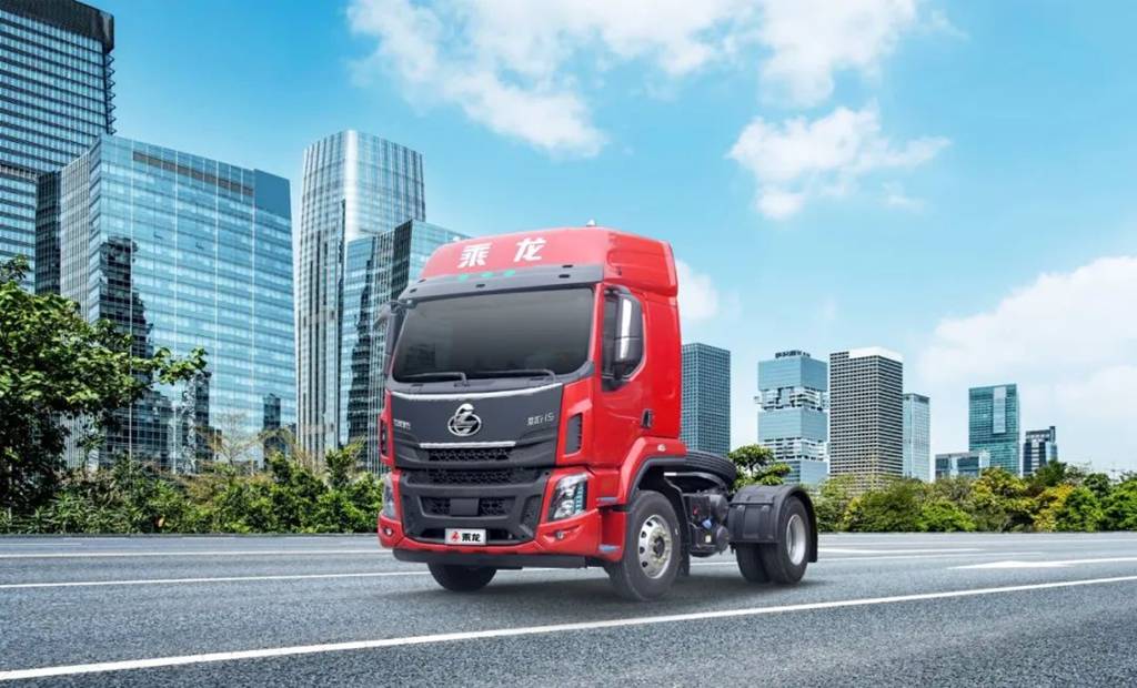 备战双十一,乘龙H5短驳快递牵引车助力卡友赚不停 - 第4张 - 提加商用车网 备战双十一,乘龙H5短驳快递牵引车助力卡友赚不停 - 第4张