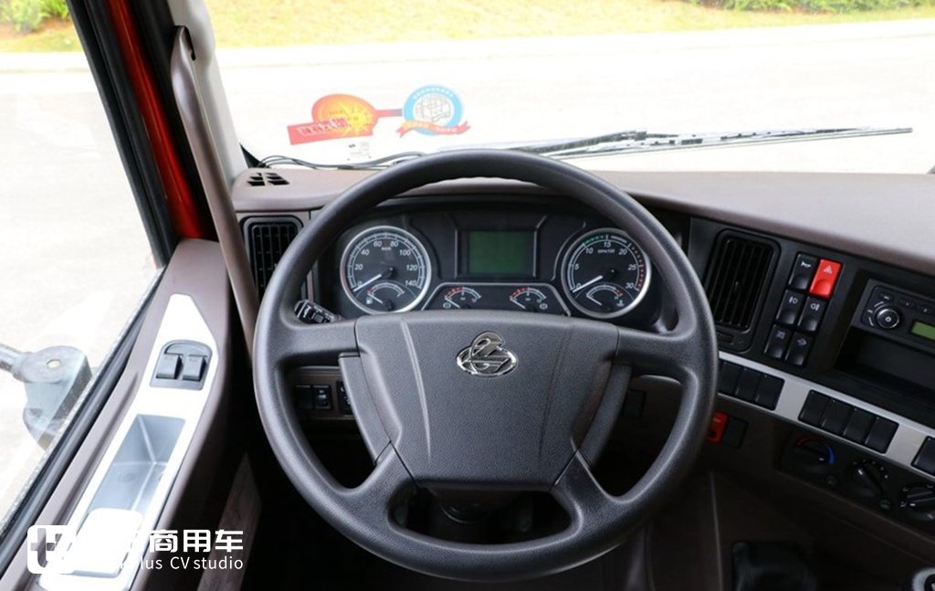 专为港口运输打造,乘龙H5港牵产品表现优异 - 第5张 - 提加商用车网 专为港口运输打造,乘龙H5港牵产品表现优异 - 第5张