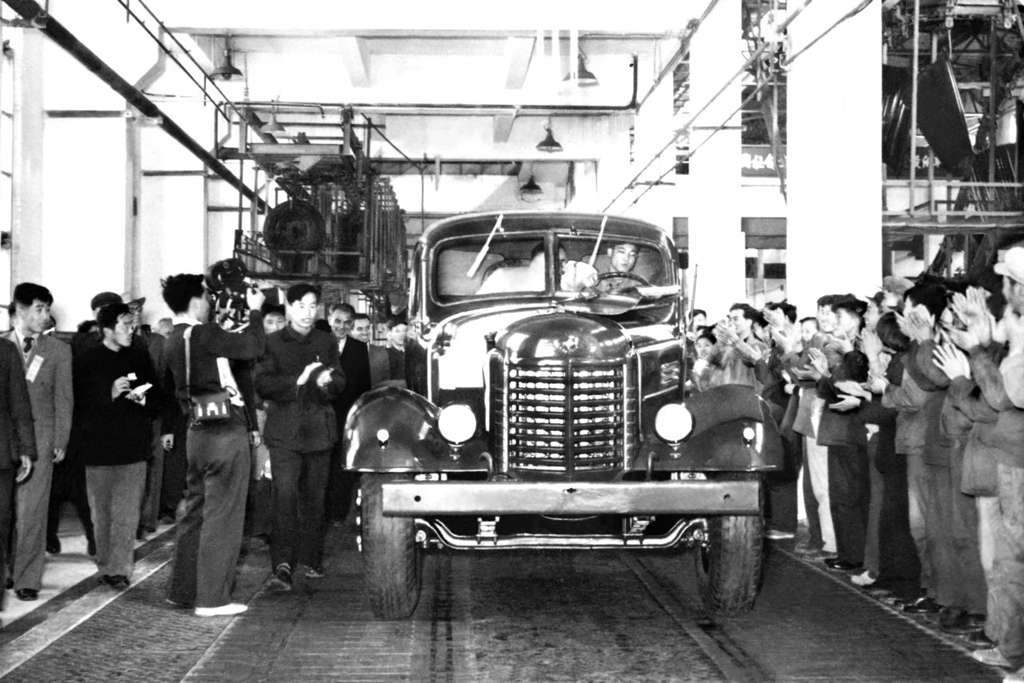 人民日报|中国一汽加大自主创新力度,加速智能化、电动化转型,做强做大民族品牌 - 第3张 - 提加商用车网 人民日报|中国一汽加大自主创新力度,加速智能化、电动化转型,做强做大民族品牌 - 第3张