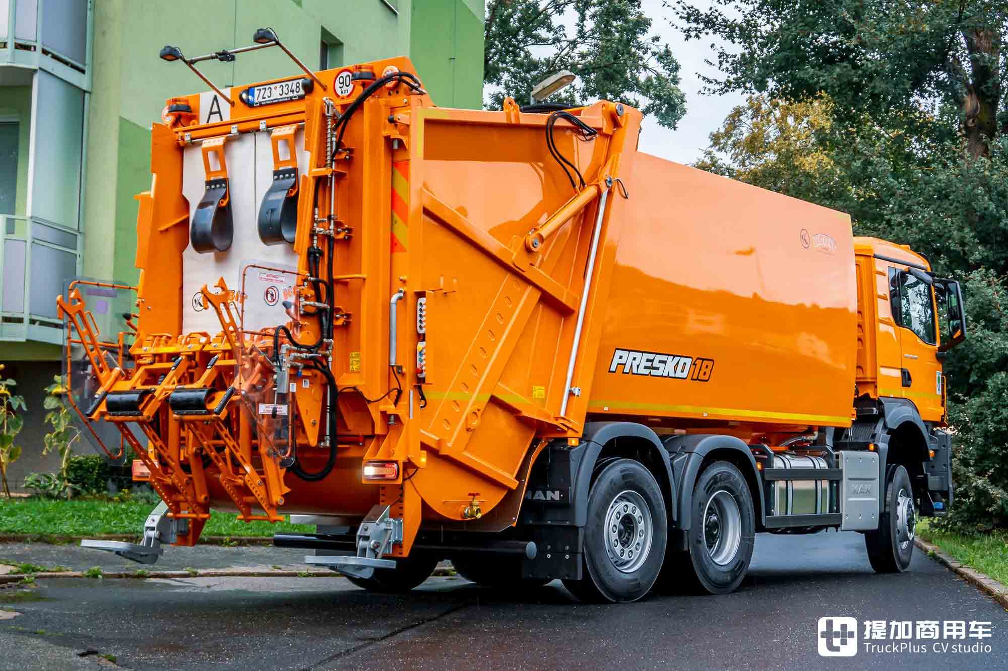 曼恩TGS底盘,6x4前驱加持越野套件,这台城市垃圾车不一般 - 第11张 - 提加商用车网 曼恩TGS底盘,6x4前驱加持越野套件,这台城市垃圾车不一般 - 第11张