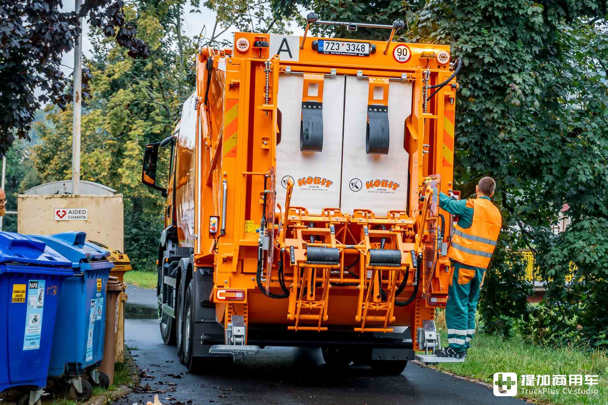曼恩TGS底盘,6x4前驱加持越野套件,这台城市垃圾车不一般 - 第14张 - 提加商用车网 曼恩TGS底盘,6x4前驱加持越野套件,这台城市垃圾车不一般 - 第14张