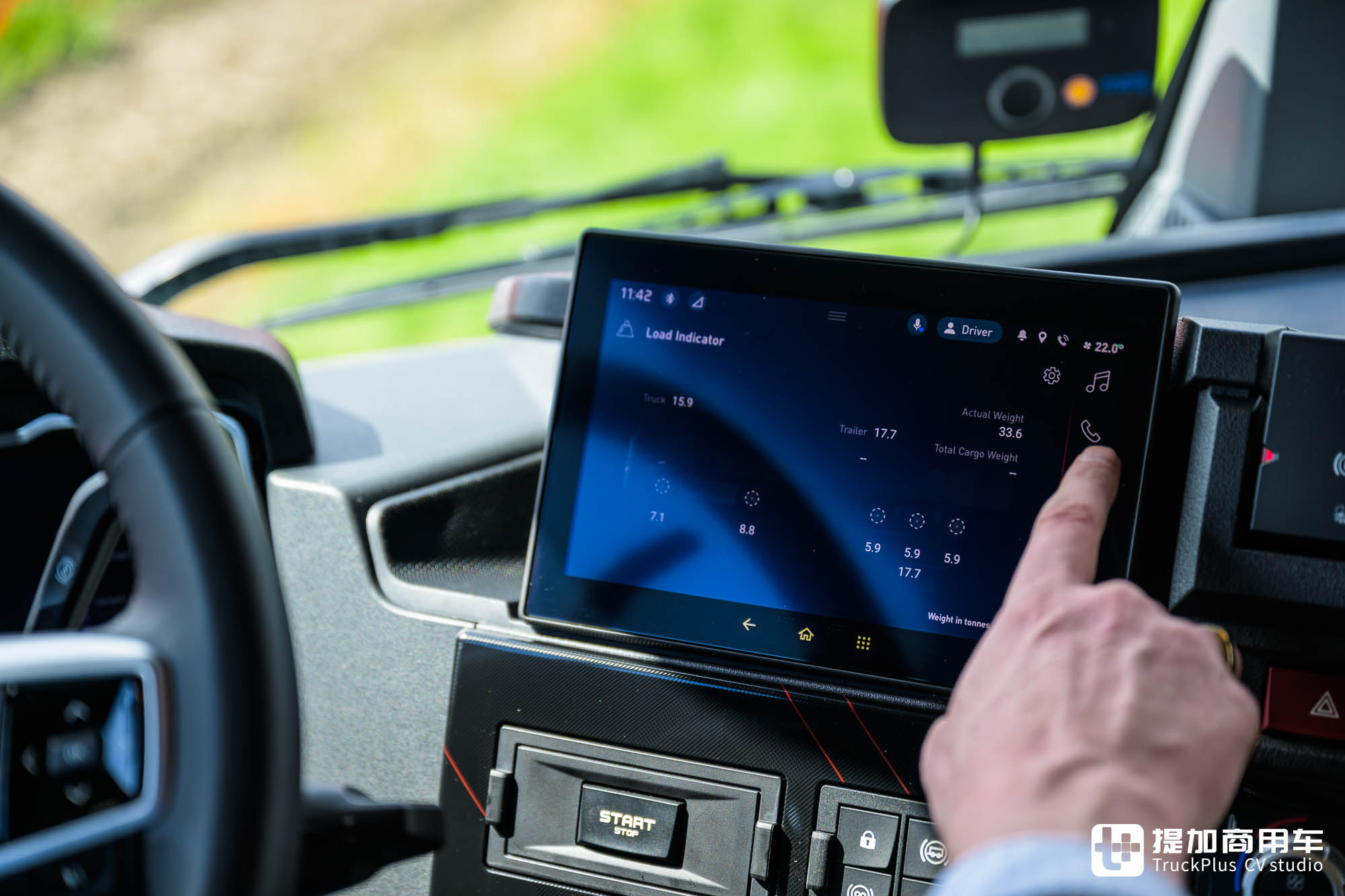 涡轮复合发动机加持,雷诺卡车最强战力,T-High旗舰牵引车实拍 - 第17张 - 提加商用车网 涡轮复合发动机加持,雷诺卡车最强战力,T-High旗舰牵引车实拍 - 第17张