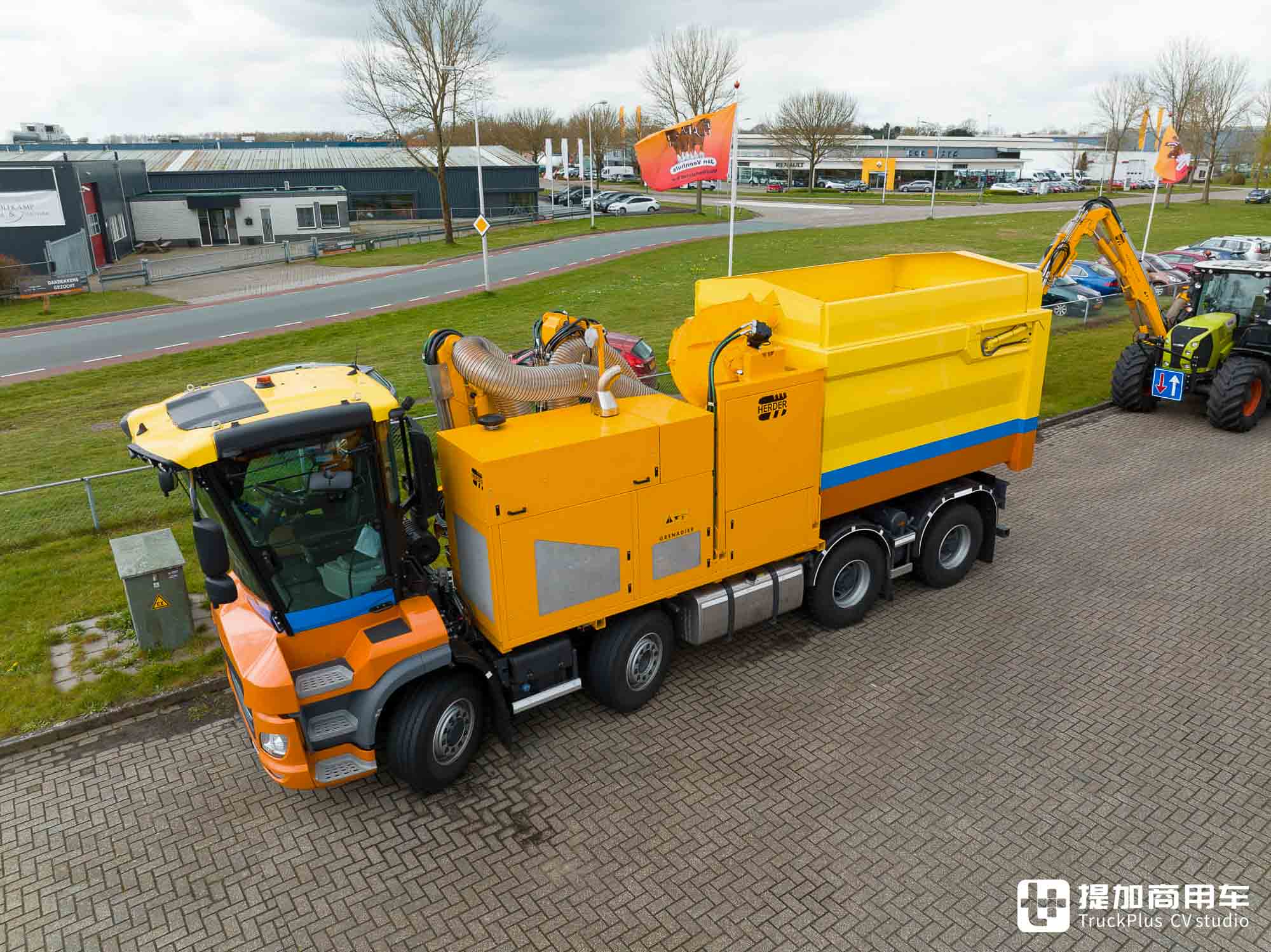 搭载拖拉机驾驶室,液压驱动前桥+液压悬挂加持,GINAF特种卡车爆改割草机 - 第19张 - 提加商用车网 搭载拖拉机驾驶室,液压驱动前桥+液压悬挂加持,GINAF特种卡车爆改割草机 - 第19张