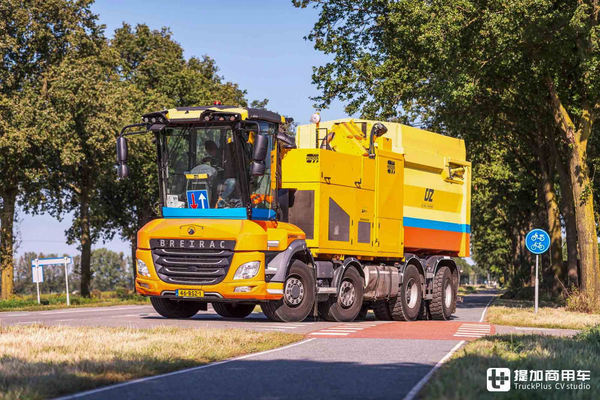 搭载拖拉机驾驶室,液压驱动前桥+液压悬挂加持,GINAF特种卡车爆改割草机 - 第22张 - 提加商用车网 搭载拖拉机驾驶室,液压驱动前桥+液压悬挂加持,GINAF特种卡车爆改割草机 - 第22张