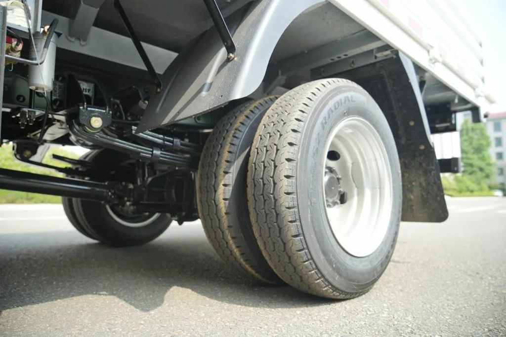 【碟式服务】手把手教你如何解决卡车轮胎“吃胎”问题！ - 第3张