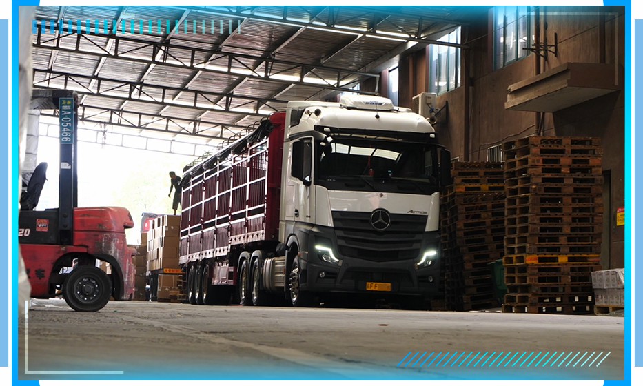 提升出勤立竿见影 老司机点赞奔驰卡车 - 第2张 - 提加商用车网 提升出勤立竿见影 老司机点赞奔驰卡车 - 第2张