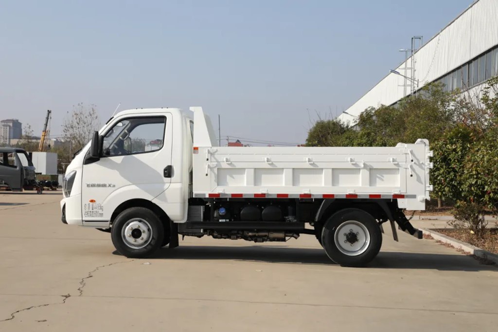 为年轻卡友量身打造的飞碟缔途X3蓝牌小自卸来袭! - 第5张 - 提加商用车网 为年轻卡友量身打造的飞碟缔途X3蓝牌小自卸来袭! - 第5张