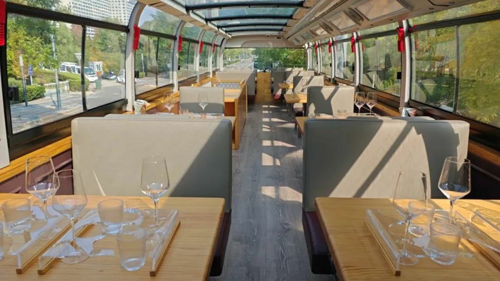 北京首辆!安凯全景天窗美食观光巴士亮相试运营 - 第2张 - 提加商用车网 北京首辆!安凯全景天窗美食观光巴士亮相试运营 - 第2张