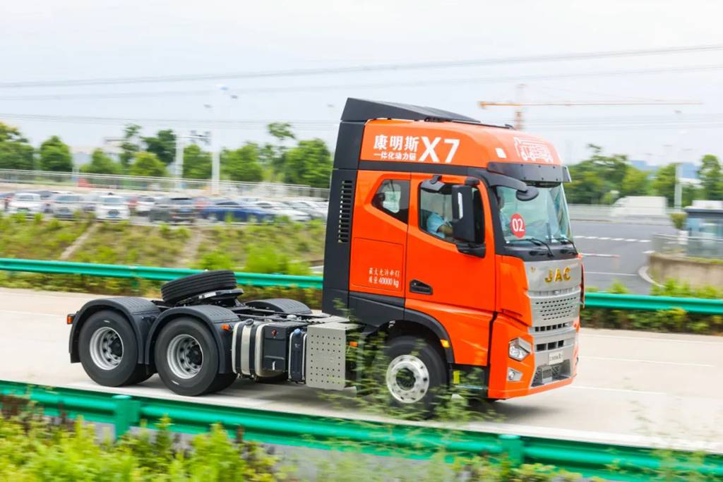 明星产品丨江淮星耀X7:秋冬煤炭运输市场的首选力量 - 第3张 - 提加商用车网 明星产品丨江淮星耀X7:秋冬煤炭运输市场的首选力量 - 第3张