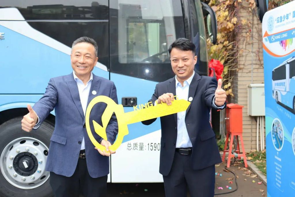 金时金事 | 金龙移动青训营专用车交车仪式圆满举办 - 第4张 - 提加商用车网 金时金事 | 金龙移动青训营专用车交车仪式圆满举办 - 第4张