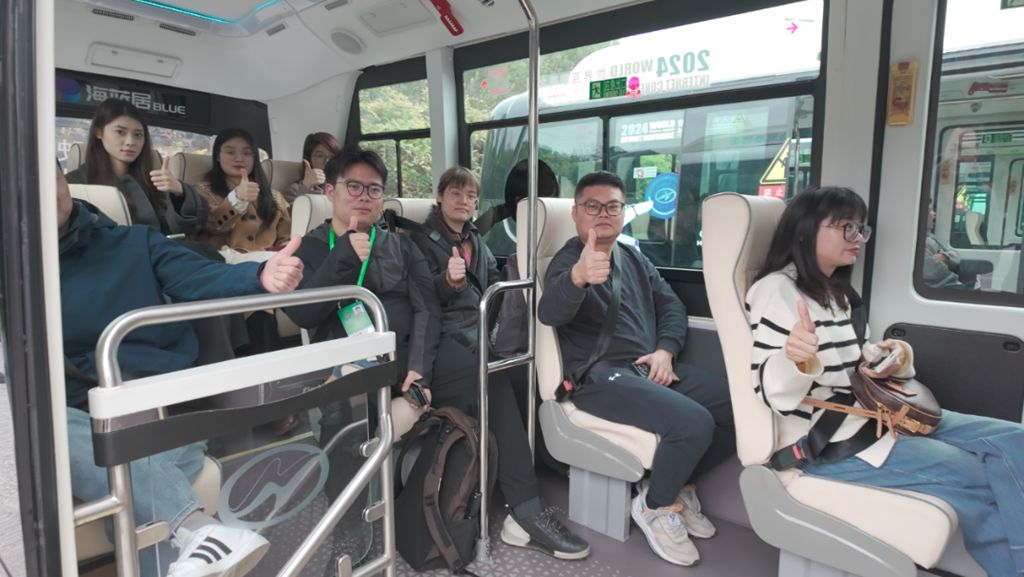 重头戏 | 苏州金龙无人小巴惊艳世界互联网大会 - 第3张 - 提加商用车网 重头戏 | 苏州金龙无人小巴惊艳世界互联网大会 - 第3张