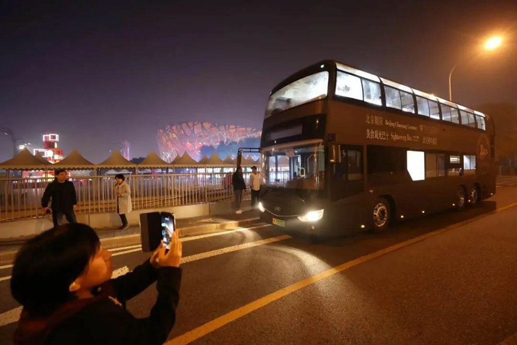 北京首辆!安凯全景天窗美食观光巴士亮相试运营 - 第3张 - 提加商用车网 北京首辆!安凯全景天窗美食观光巴士亮相试运营 - 第3张