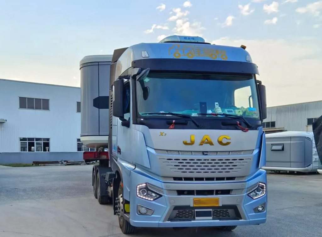 发哥驾到丨为什么换车偏爱江淮星耀X7牵引车?崔老板一语道破 - 第3张 - 提加商用车网 发哥驾到丨为什么换车偏爱江淮星耀X7牵引车?崔老板一语道破 - 第3张