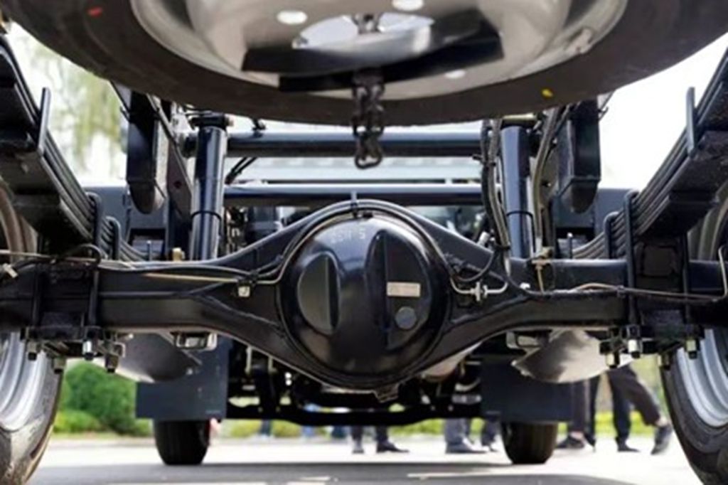 喜报！东风多利卡任吾行摘得“年度第一推荐全能轻卡” - 第6张